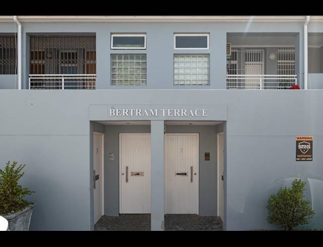 2 BEDROOM APARTMENT FOR SALE IN SEA POINT